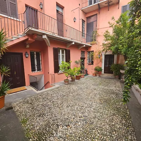 Il Cortiletto- Le Piazze Брешія